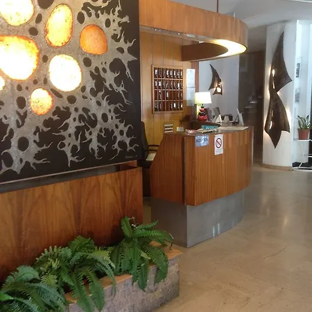 Moderne Hotel Menton