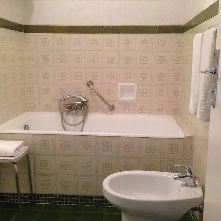 Отель Moderne 2*